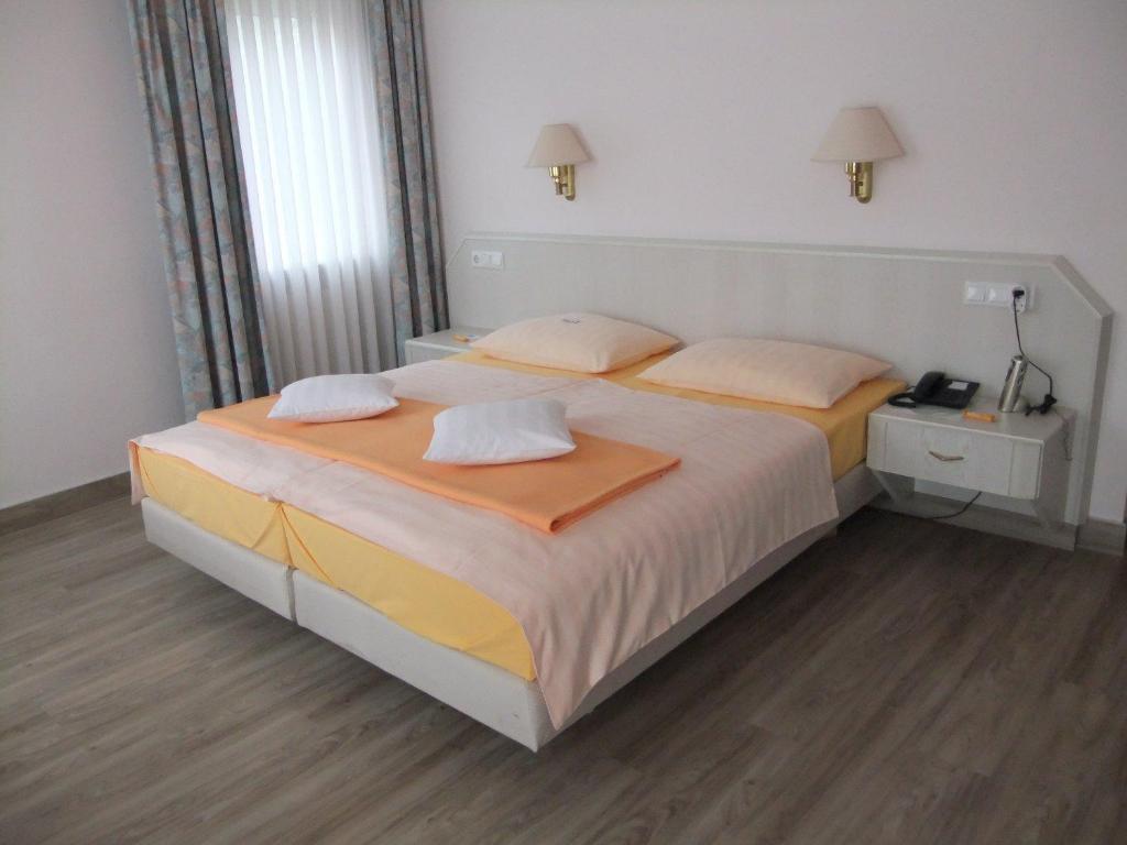 Hotel Garni Classico Ашаффенбург Номер фото